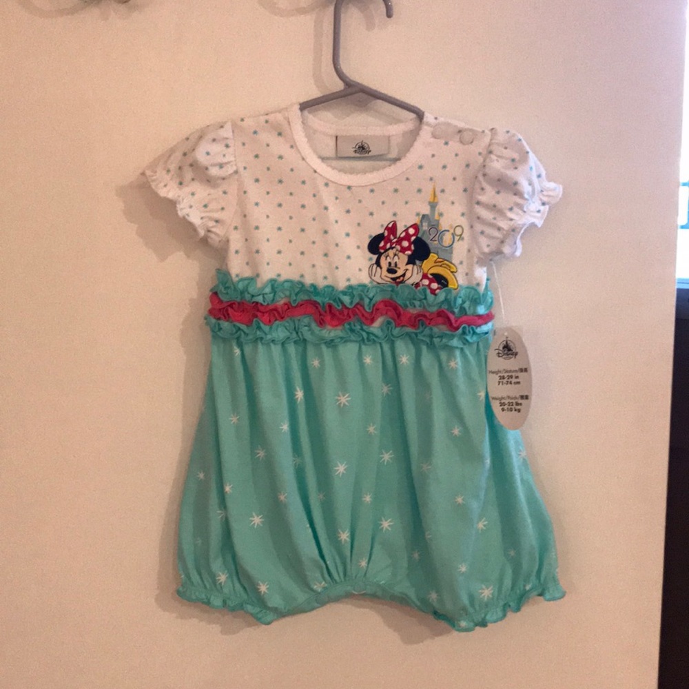 Minnie Mouse onesie - size 12 months